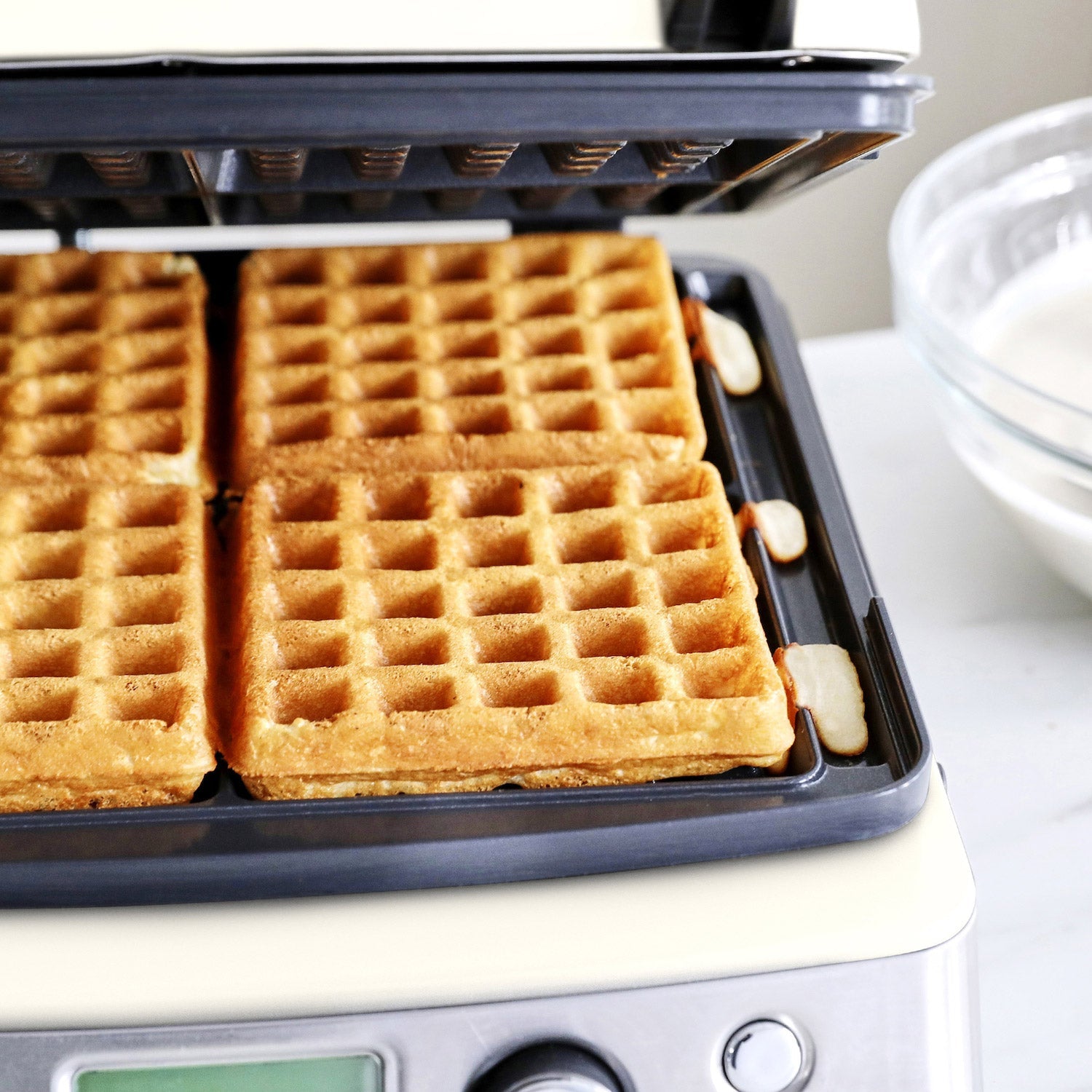 4-Square Waffle Maker