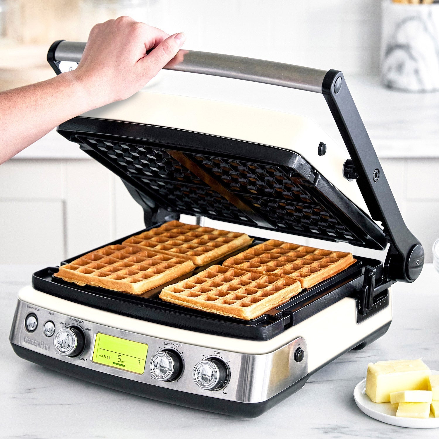 4-Square Waffle Maker