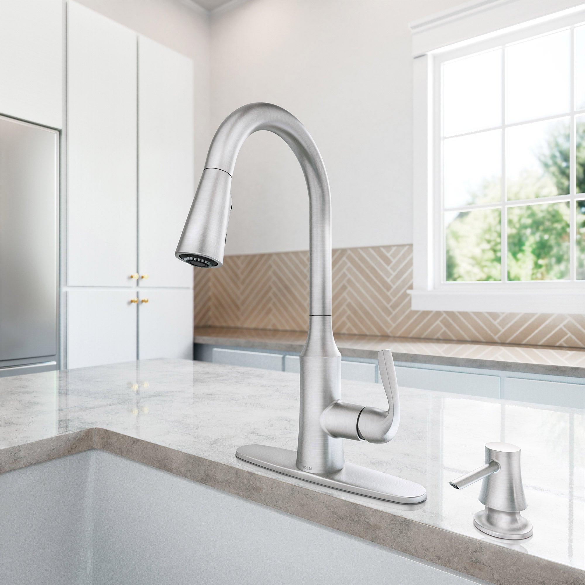 Cadia Pulldown Kitchen Faucet