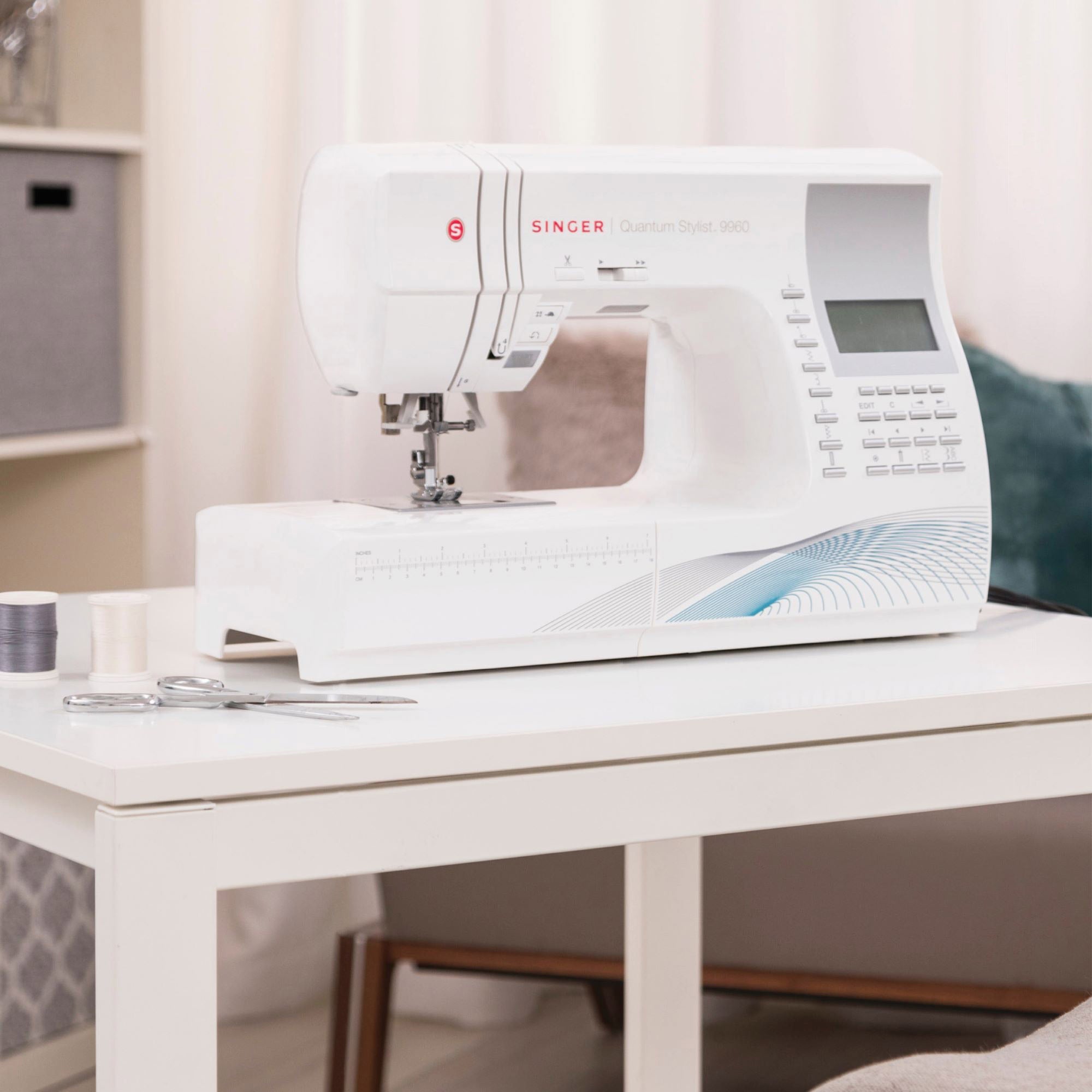 Quantum Stylist 9960 Sewing Machine