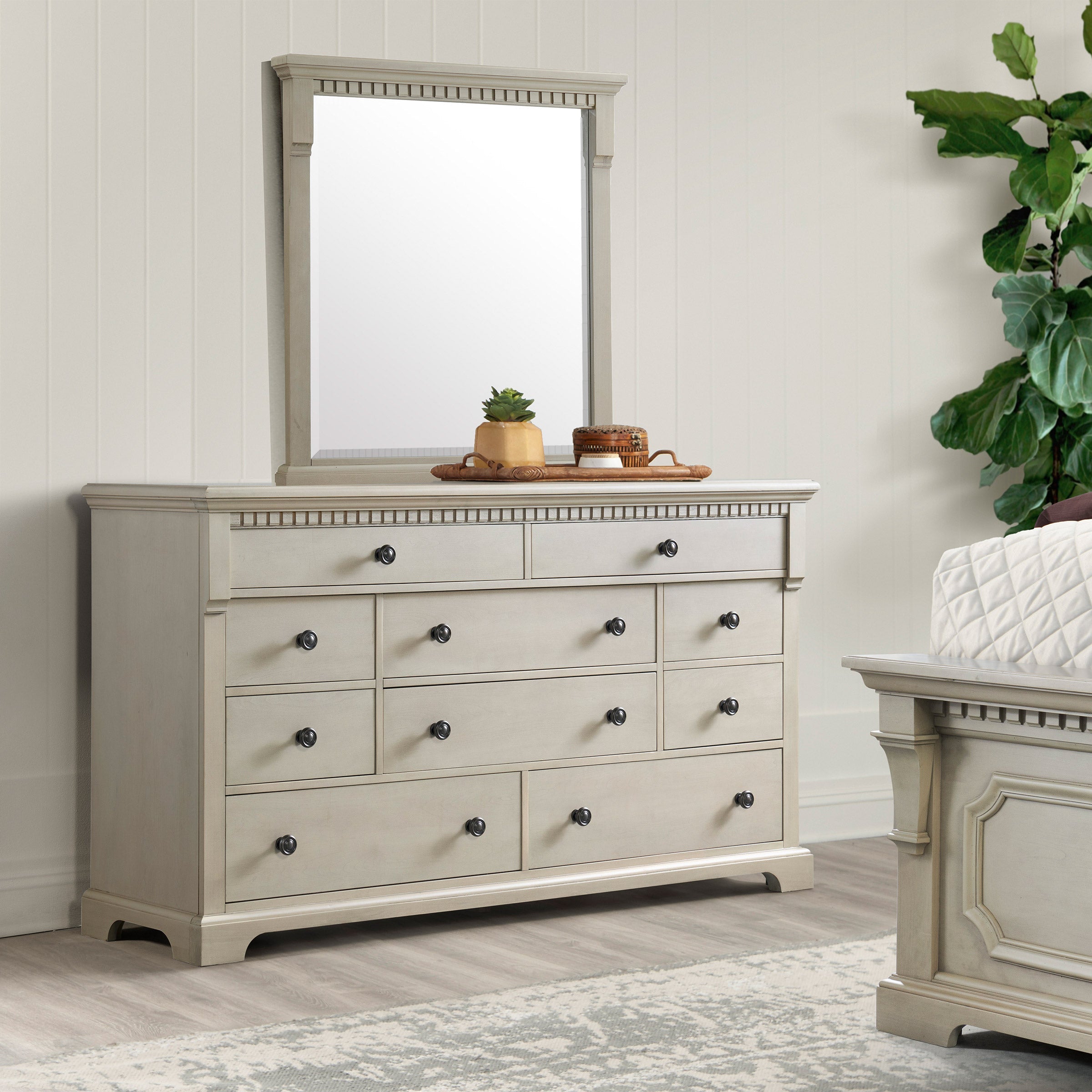 Wren 5-Piece Queen Bedroom Set