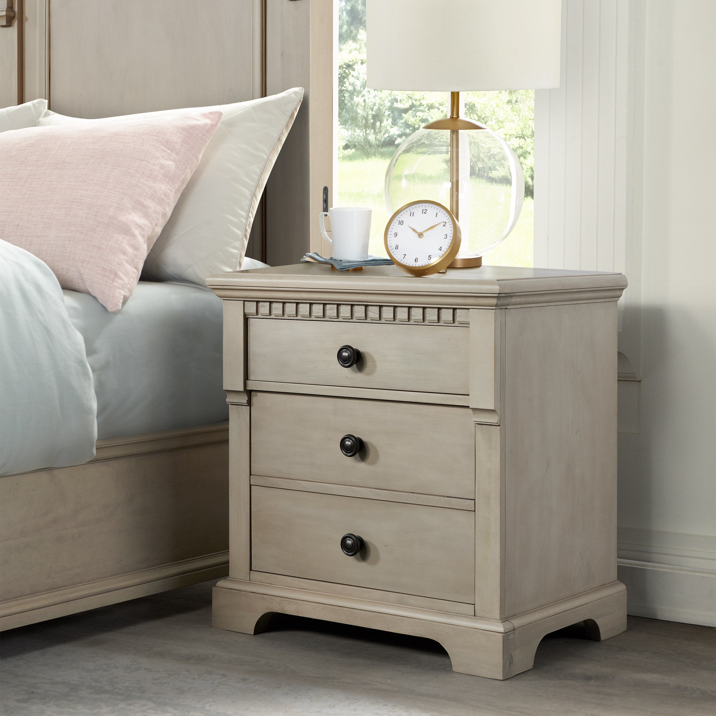 Wren 5-Piece Queen Bedroom Set