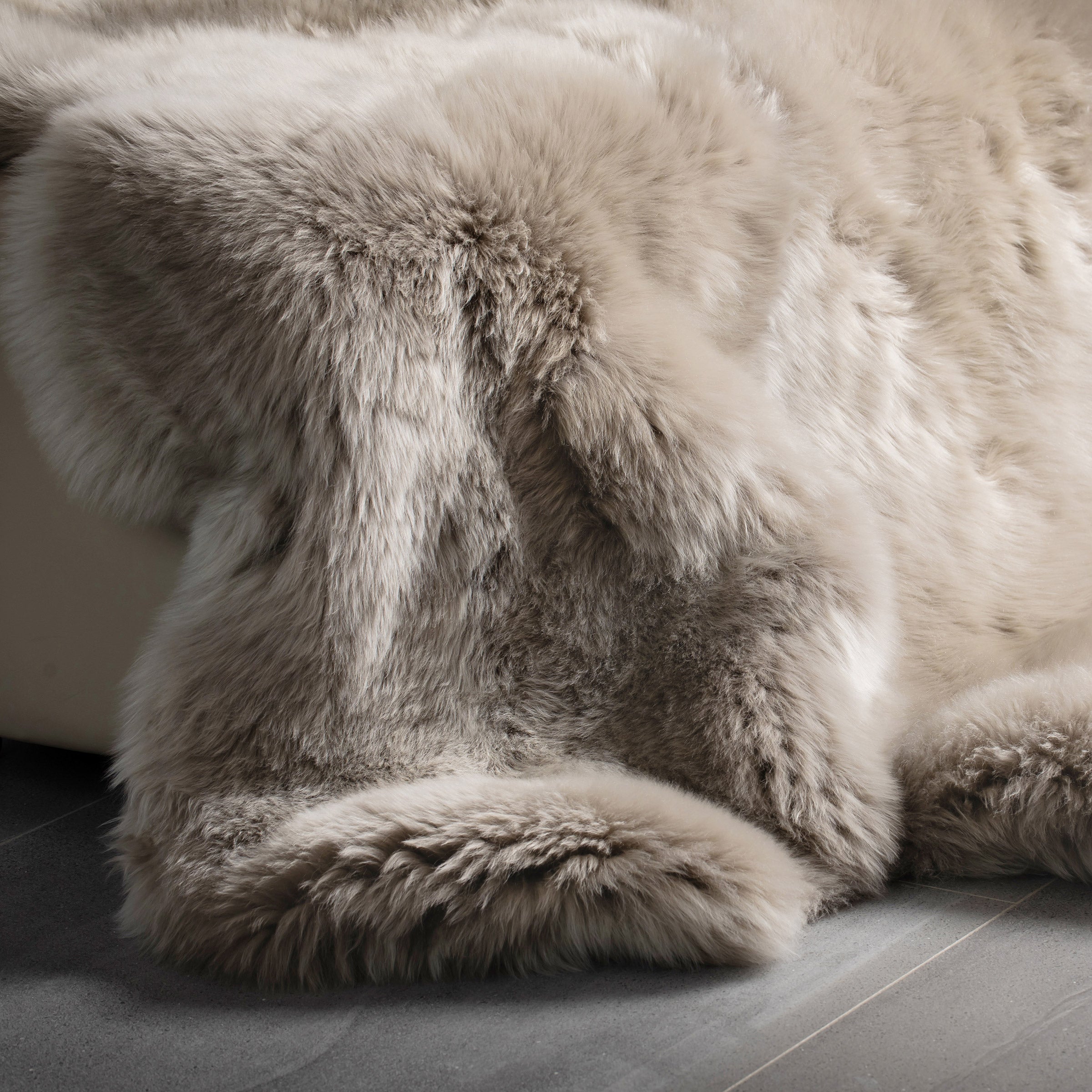 Sheepskin Rug, 43"X71"